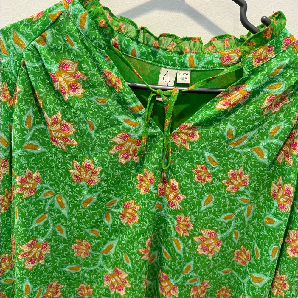2/$20 Joie long sleeve lined floral blouse size XL - Picture 9 of 10